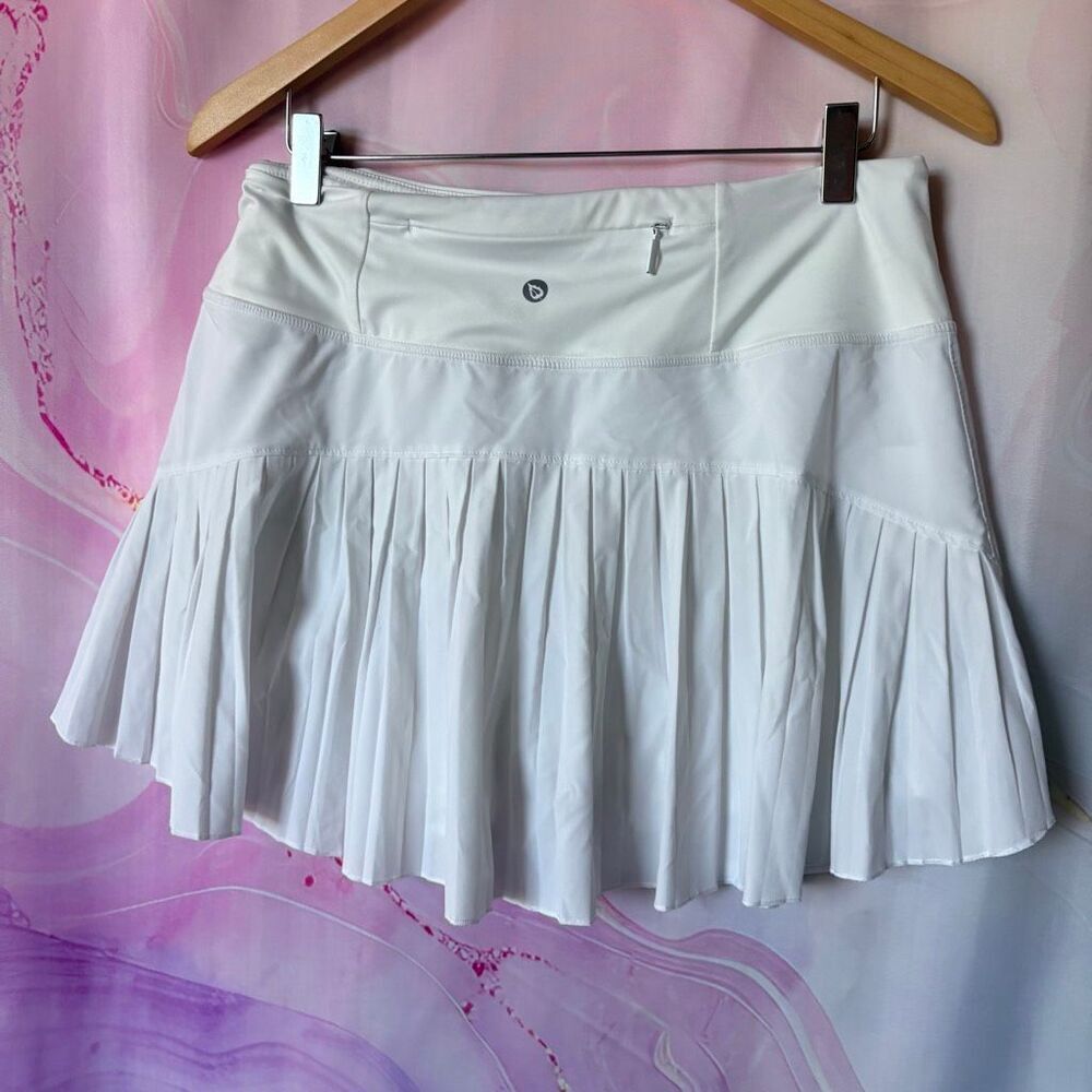 Baleaf L White Flat Front Pleated Back Athletic Tennis Skort Blokettecore Sporty